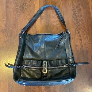 MAKOWSKY Black Leather purse with zipper details